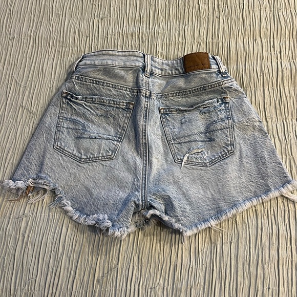 American Eagle Shorts - Picture 2 of 5
